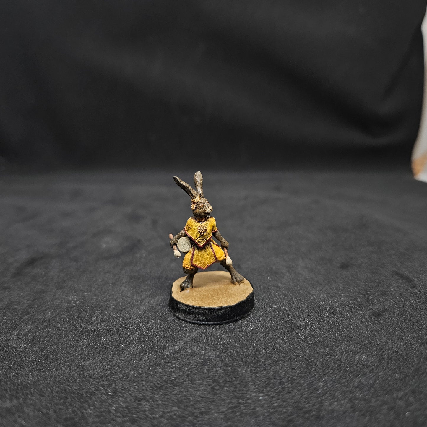 Elacott Female Rabbitfolk Bard