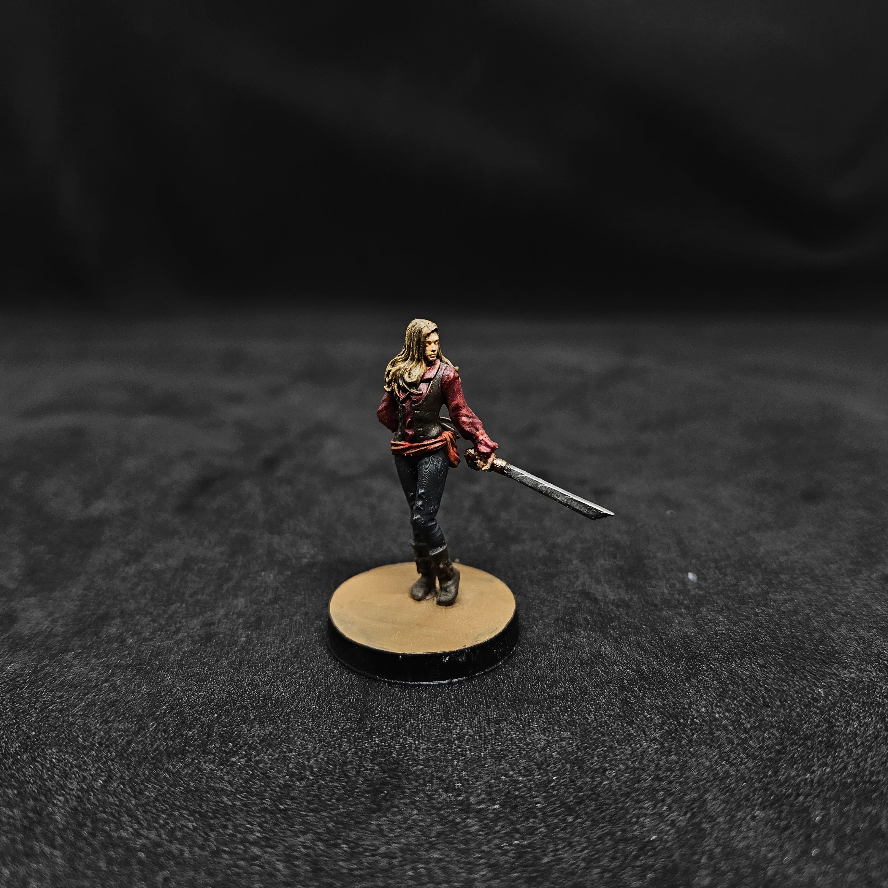 Araquiel Female Aasimar Warlock