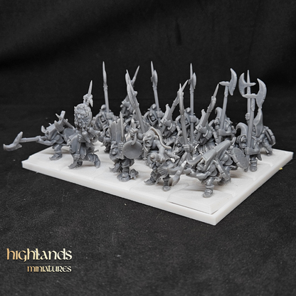 Duendes del pantano con picas