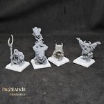 Cargar imagen en el visor de la galería, Swamp Goblin Frog Herd Stock Clearance
