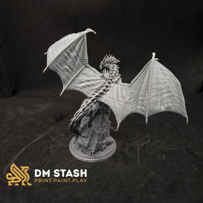 Gintharax – Adult Silver Dragon