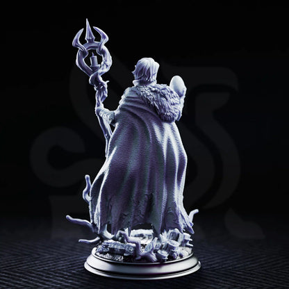Saratha the Watchful – Priestess of the Swamp